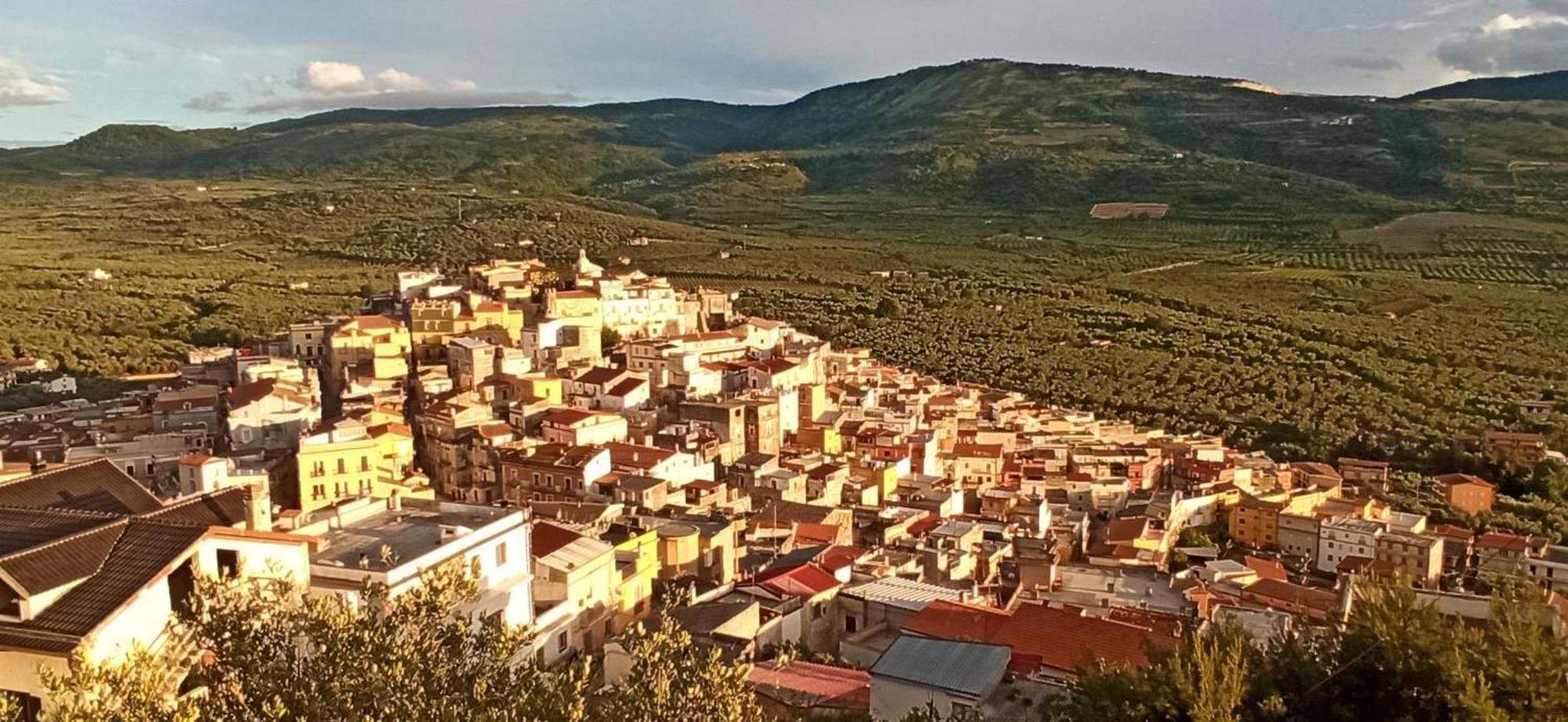 Casa Gargano Lägenhet Carpino Exteriör bild